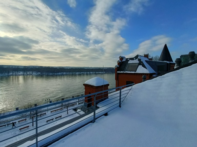 Dachterrasse im Schnee.jpg